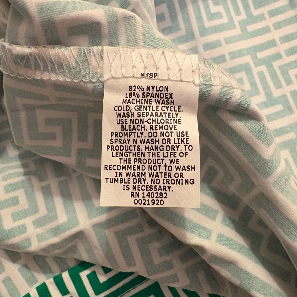 Katherine Way Green and white Greek Key Geometric Print 3/4 sleeve - Picture 7 of 7